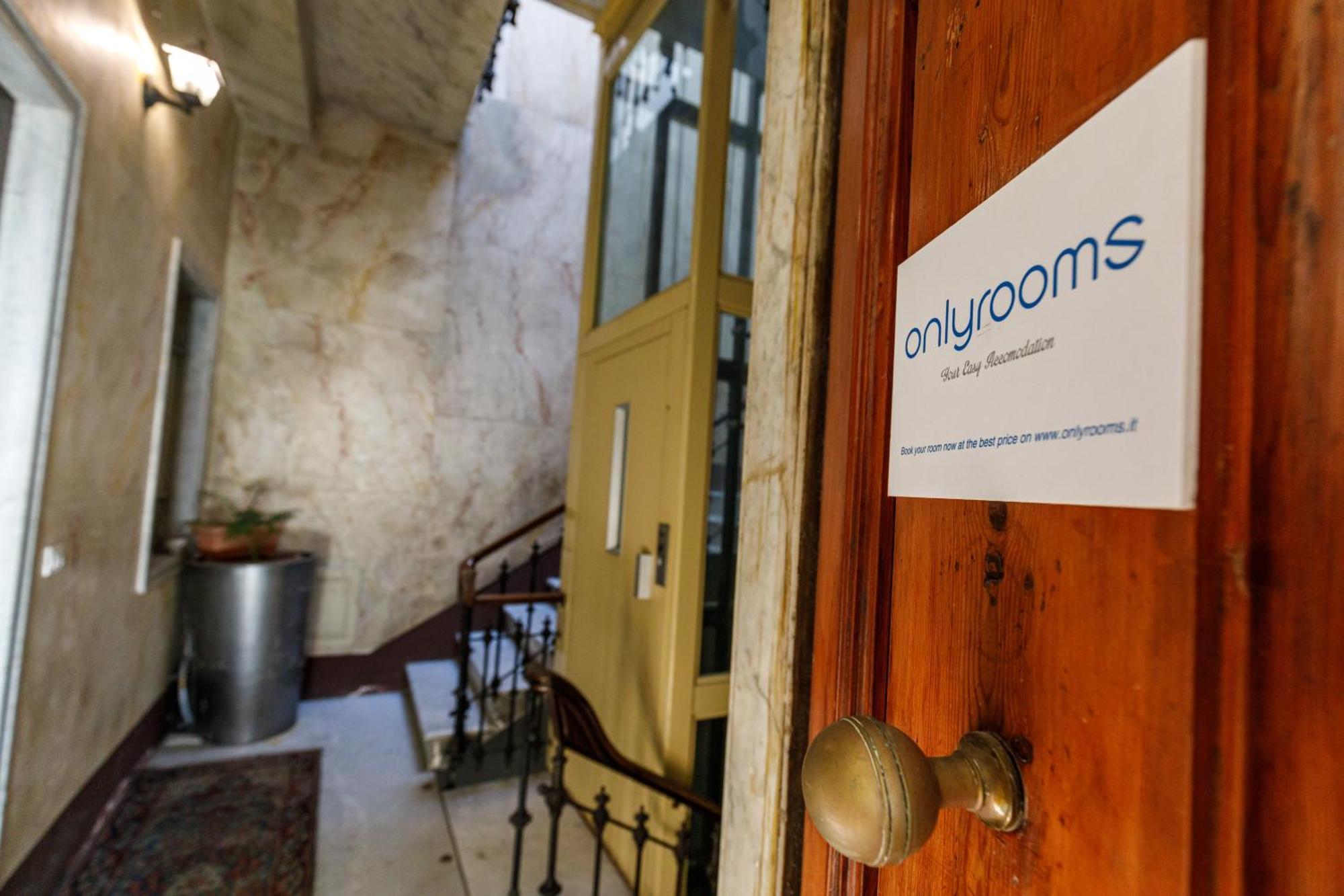 Onlyrooms III - Recommended For Under 30S Cagliari Luaran gambar