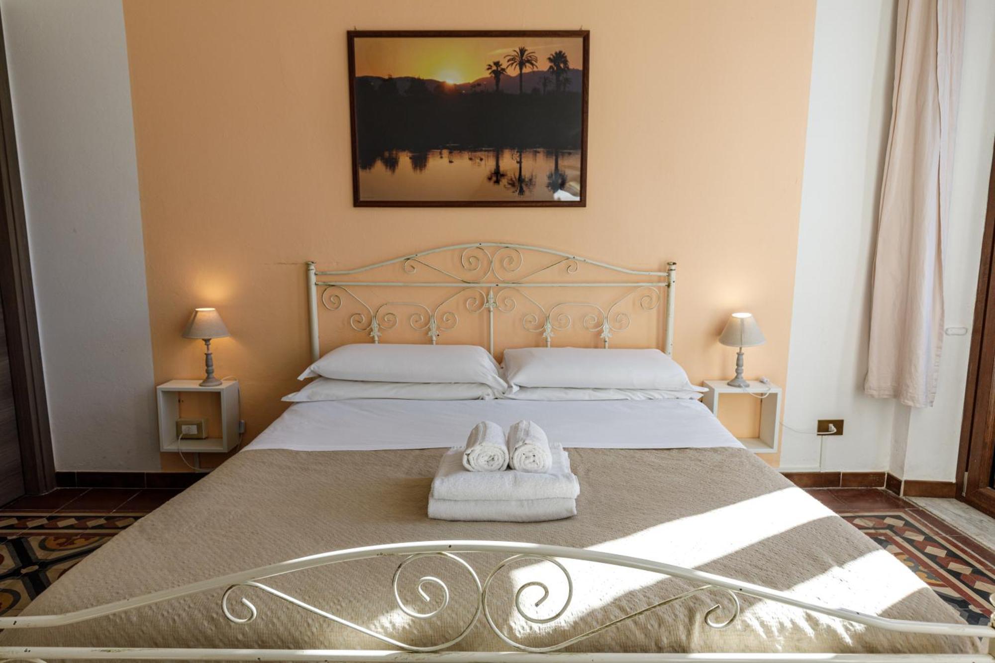 Onlyrooms III - Recommended For Under 30S Cagliari Bilik gambar