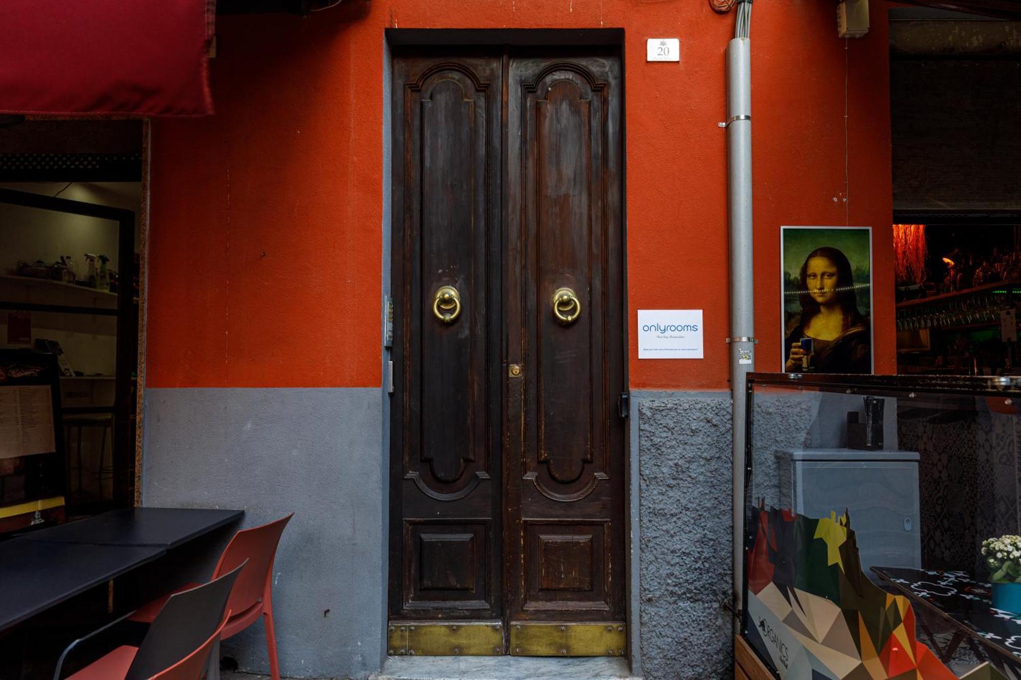 Onlyrooms III - Recommended For Under 30S Cagliari Luaran gambar
