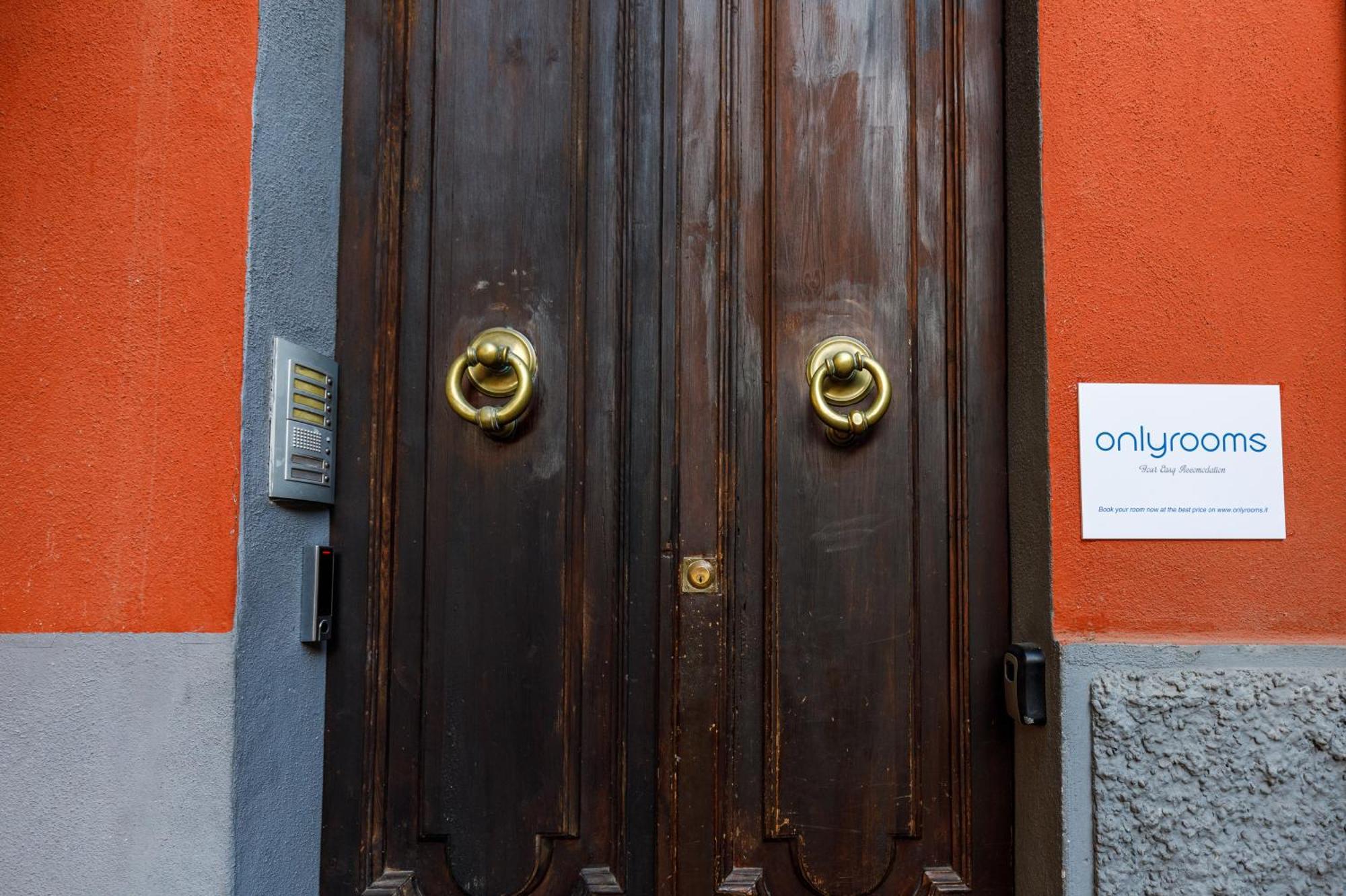 Onlyrooms III - Recommended For Under 30S Cagliari Luaran gambar
