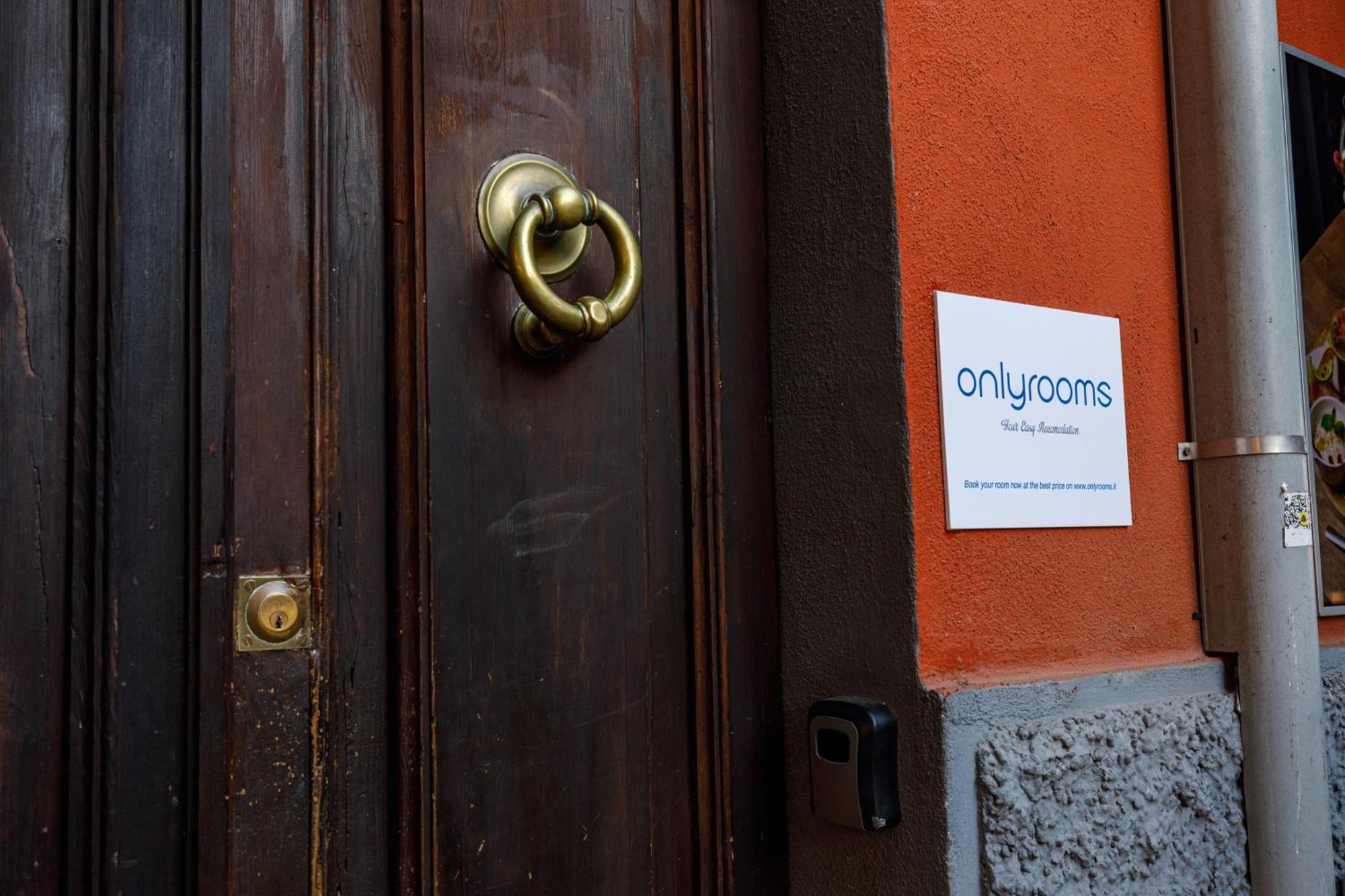 Onlyrooms III - Recommended For Under 30S Cagliari Luaran gambar