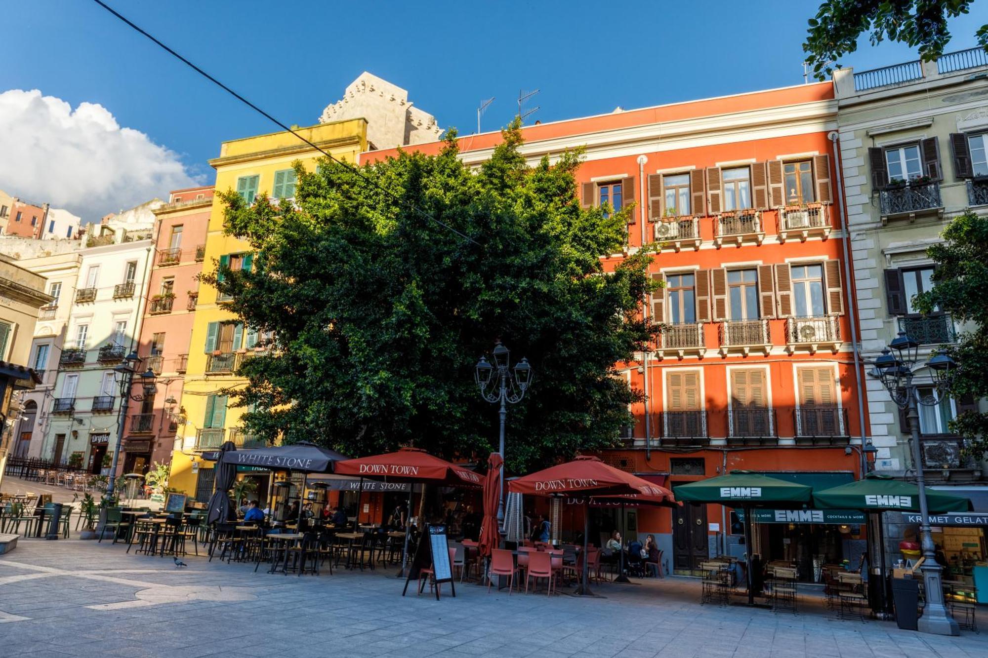 Onlyrooms III - Recommended For Under 30S Cagliari Luaran gambar