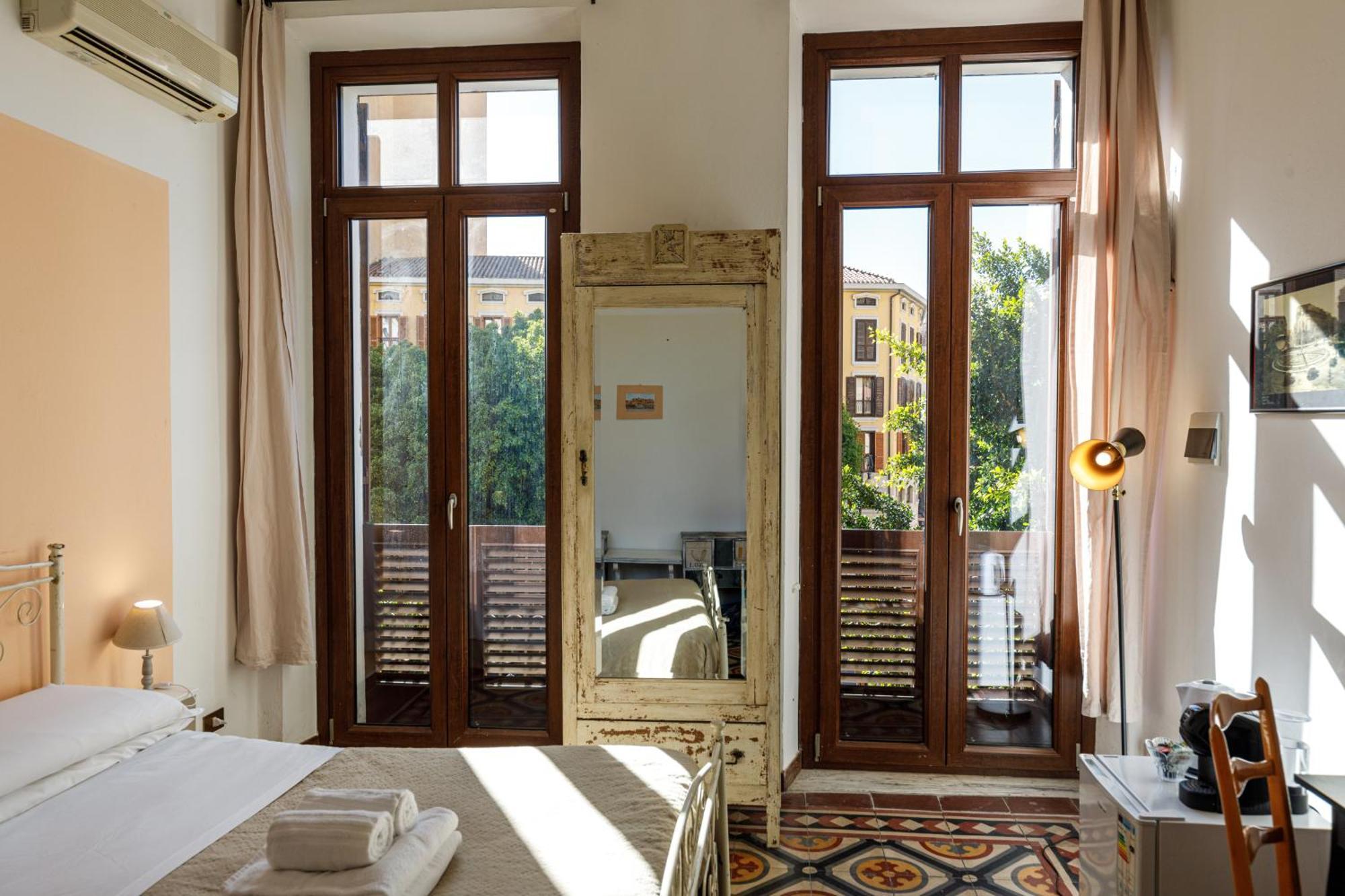 Onlyrooms III - Recommended For Under 30S Cagliari Luaran gambar