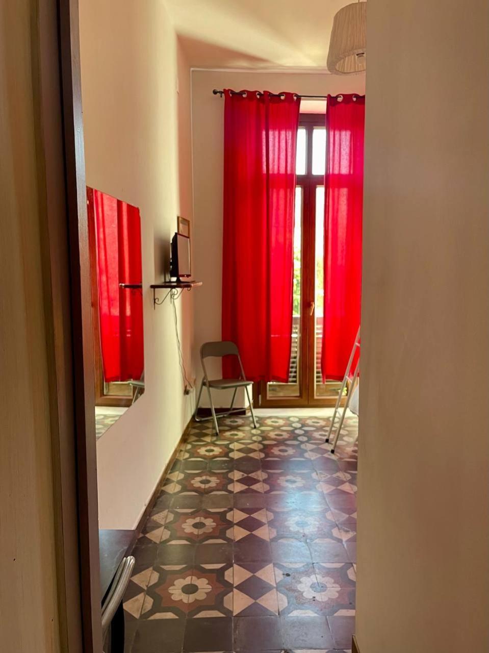 Onlyrooms III - Recommended For Under 30S Cagliari Luaran gambar