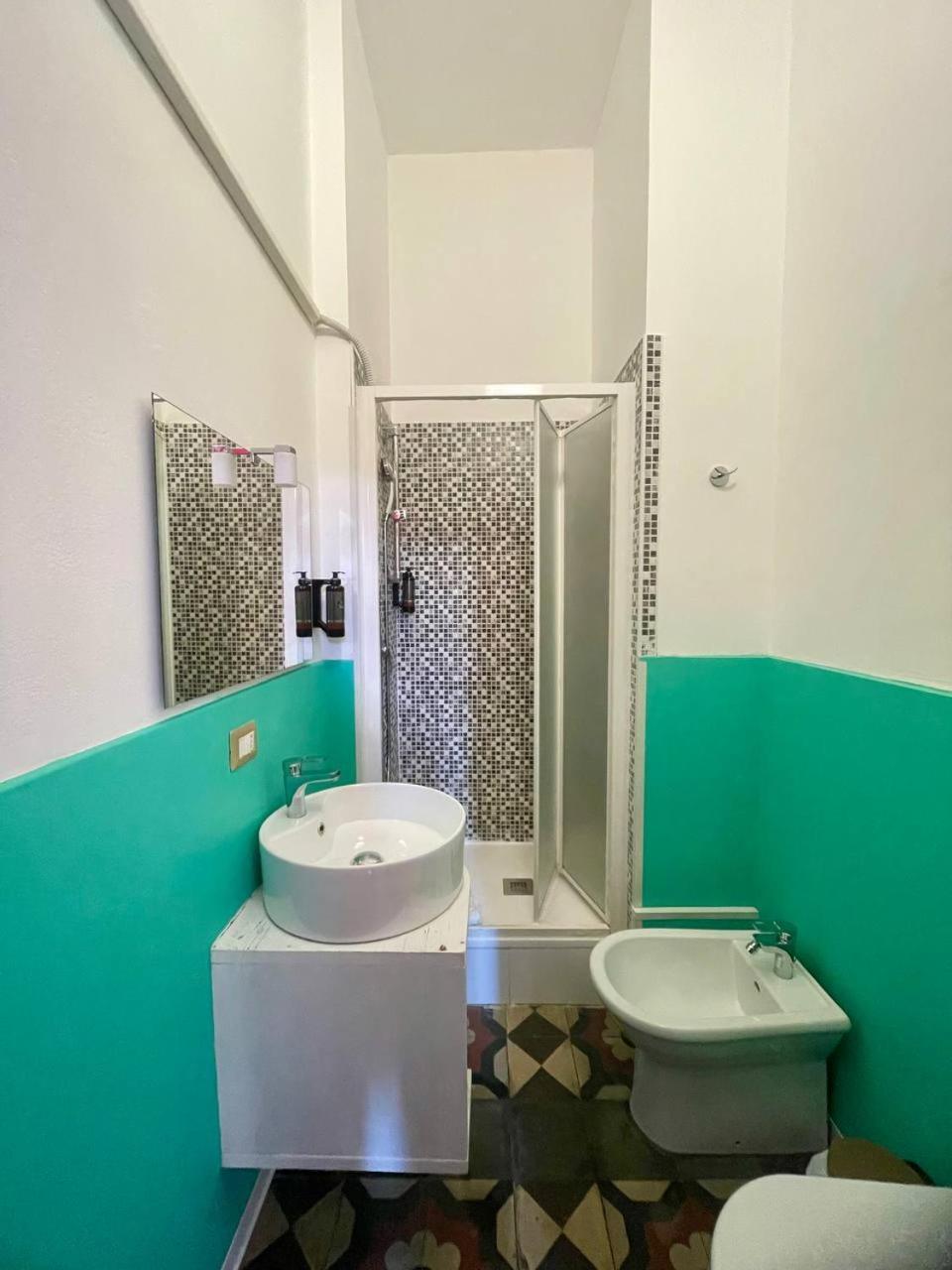Onlyrooms III - Recommended For Under 30S Cagliari Luaran gambar