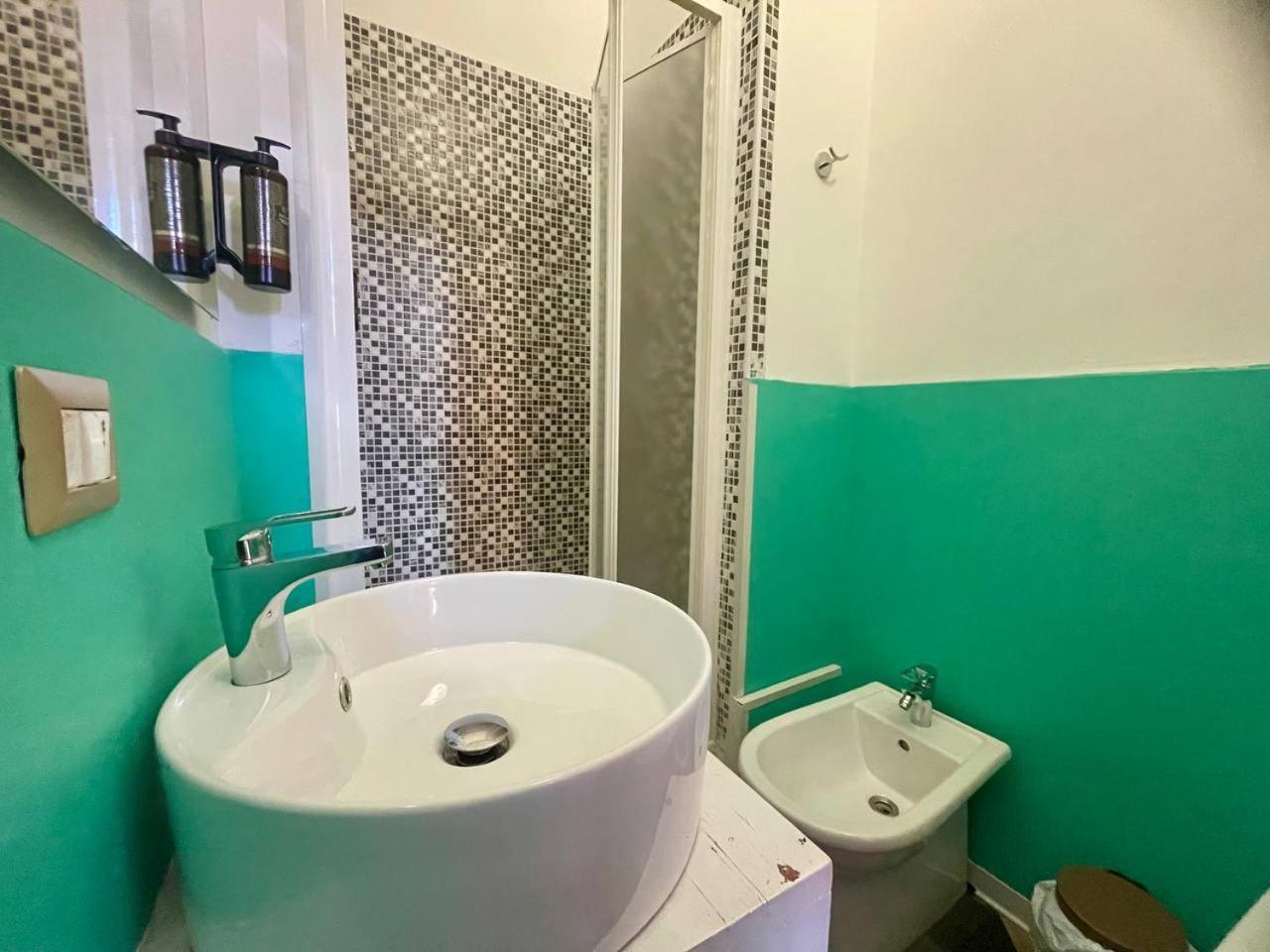 Onlyrooms III - Recommended For Under 30S Cagliari Luaran gambar
