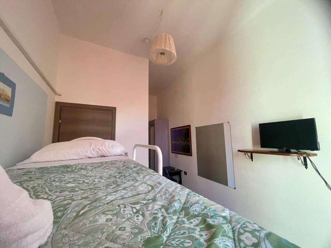 Onlyrooms III - Recommended For Under 30S Cagliari Bilik gambar